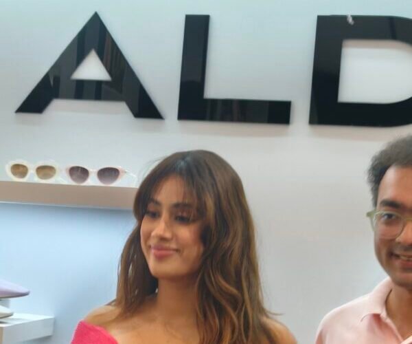 एपैरल ग्रुप के ब्रांड एल्डो ने जान्हवी कपूर के साथ स्टाइल में रखा कदम