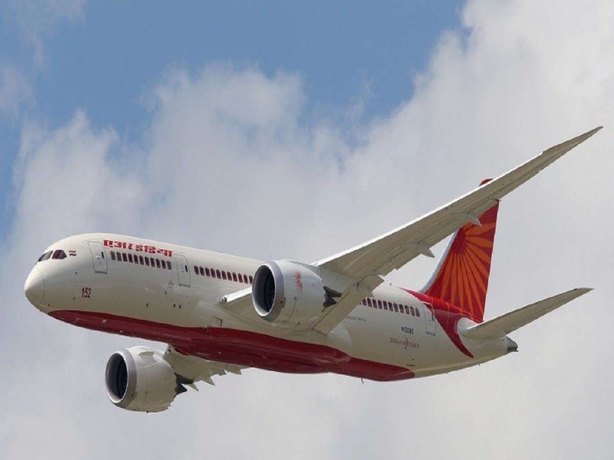 Air India Express: एयर इंडिया एक्सप्रेस की फ्लाइट में तकनीकी खराबी, हिंडन-कोलकाता उड़ान कैंस‍िल